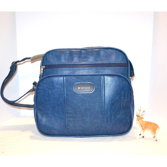 Vintage Tote Mod True Blue Vinyl with Key - Picture 1 of 4